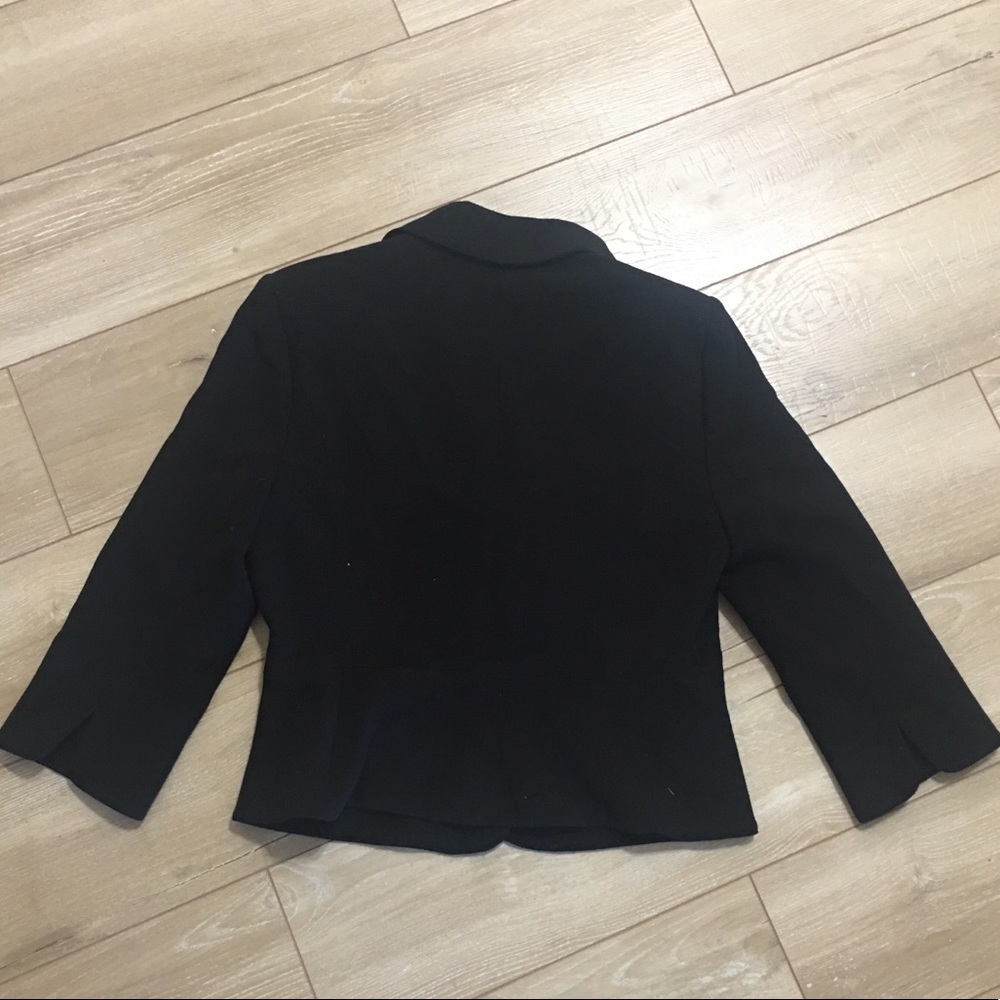 Blazer - Picture 2 of 3